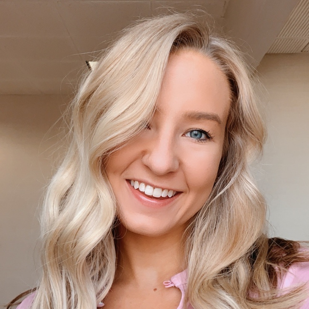 Meet your Posher, Caroline